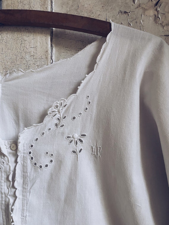 Antique French Simple White Blouse with embroider… - image 4