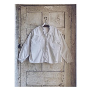 Antique French White Cotton Blouse, Chemisier, Shirt, top, pin tuck pleats, ruff, Lace, Edwardian, Victorian, Regency Style. C 1910