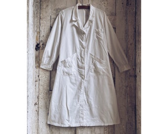 Vintage French, White Cotton, Duster Jacket, Coat, Workcoat, Chore Jacket, Workwear C1940.