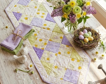 Purple and Yellow Daisy Patchwork Table Runner, Handmade Floral Quilted Table Linens, Spring Summer Kitchen Dining Tablecloth Decor