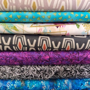100% Cotton Fabric Fat Quarters Abstract Geometric Pattern Circle Triangle | Patchwork Quilt Bunting