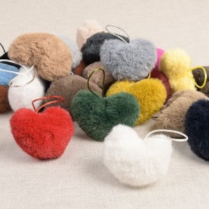 Kunstpelz Herz Pom Poms | Für Hüte Mützen Girlanden Schlüsselanhänger