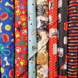 Dog and Cat Cotton Fabric | Dogs Cats FAT QUARTER Material for Sewing Patchwork Quilt