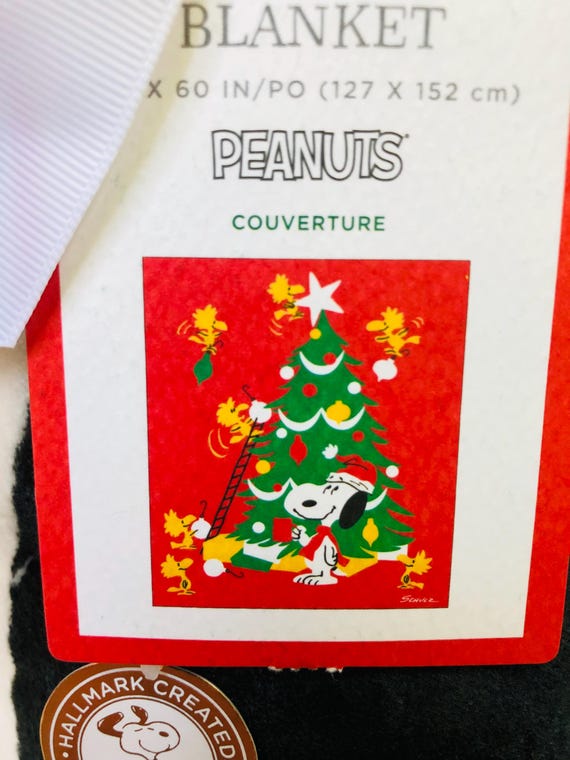 Peanuts Snoopy Woodstock Christmas Decorating the Tree Throw Blanket Etsy Canada