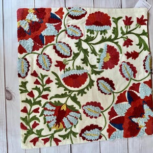 Pottery Barn Delilah Embroidered Pillow Cover 18"x18"