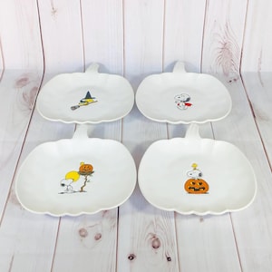 Williams Sonoma Peanuts Snoopy und Great Pumpkin Halloween Salatteller 4er Set