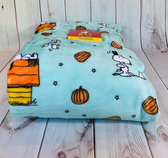 Peanuts Snoopy Plush Teal Throw Blanket Halloween Doghouse