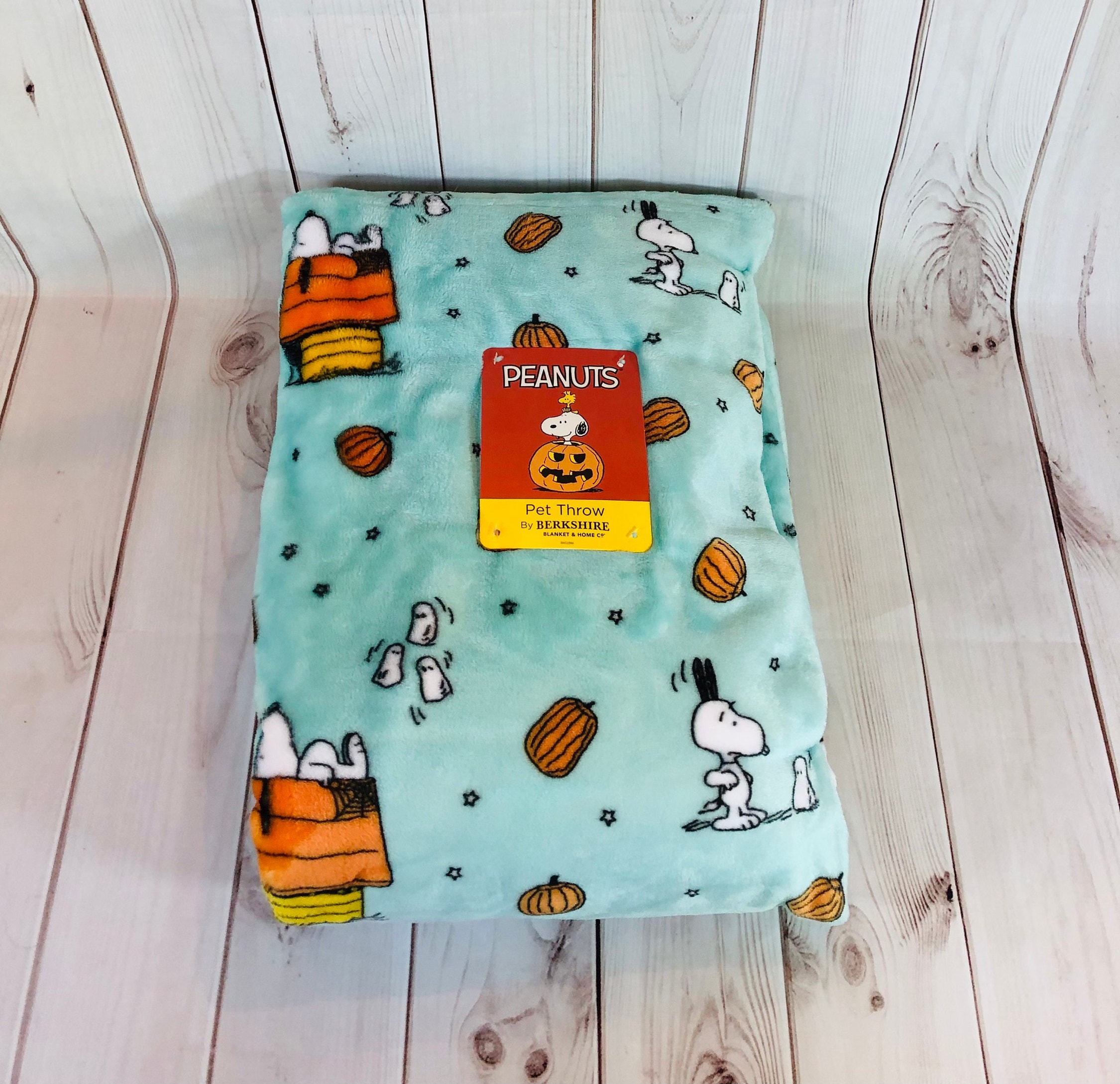 Peanuts halloween throw blanket new arrivals