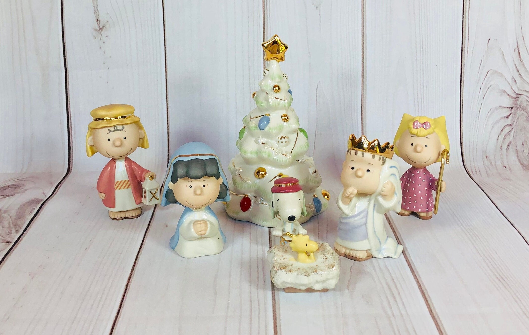 Lenox Peanuts The Christmas Pageant 7 Piece Nativity Figurine ...