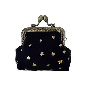 Porte-monnaie Henriette - tissus étoiles doré sur fond noir, fermoir métal