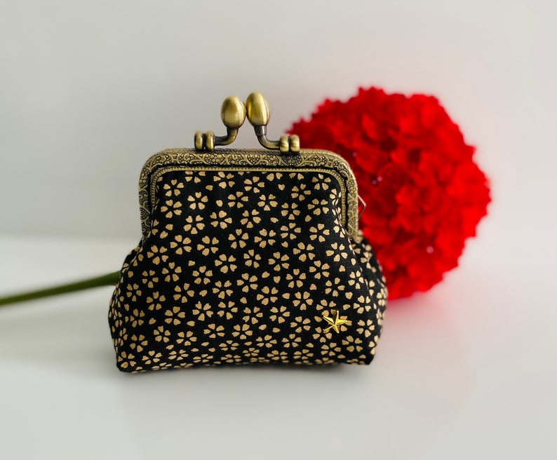 Henriette purse Small Flowers, metal clasp Taille S noir