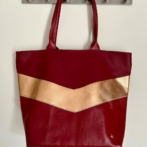Cabas Victoire bordeau en simili cuir