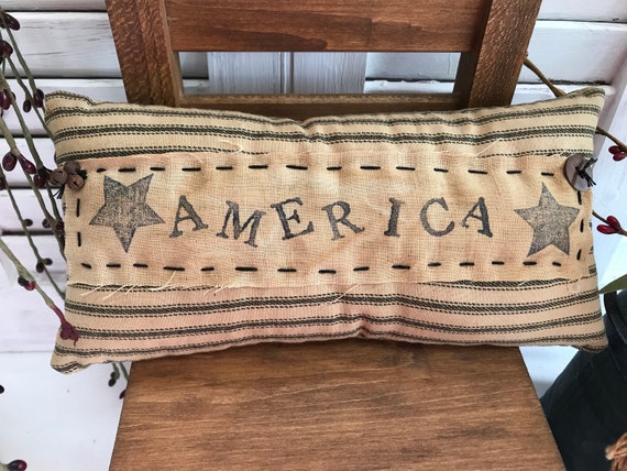 Primitive Folk Art Rustic Pillow Tuck