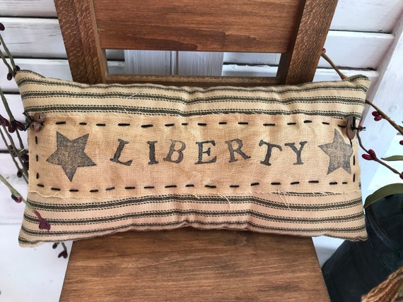 Primitive Folk Art Rustic Pillow Tuck