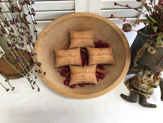 Primitive Pillow Tucks, Farm House Pillow Tucks, Kitchen Bowl Fillers, Cupboard Tuck, Farm House Home Decor, Primitive Home Decor, Tucks