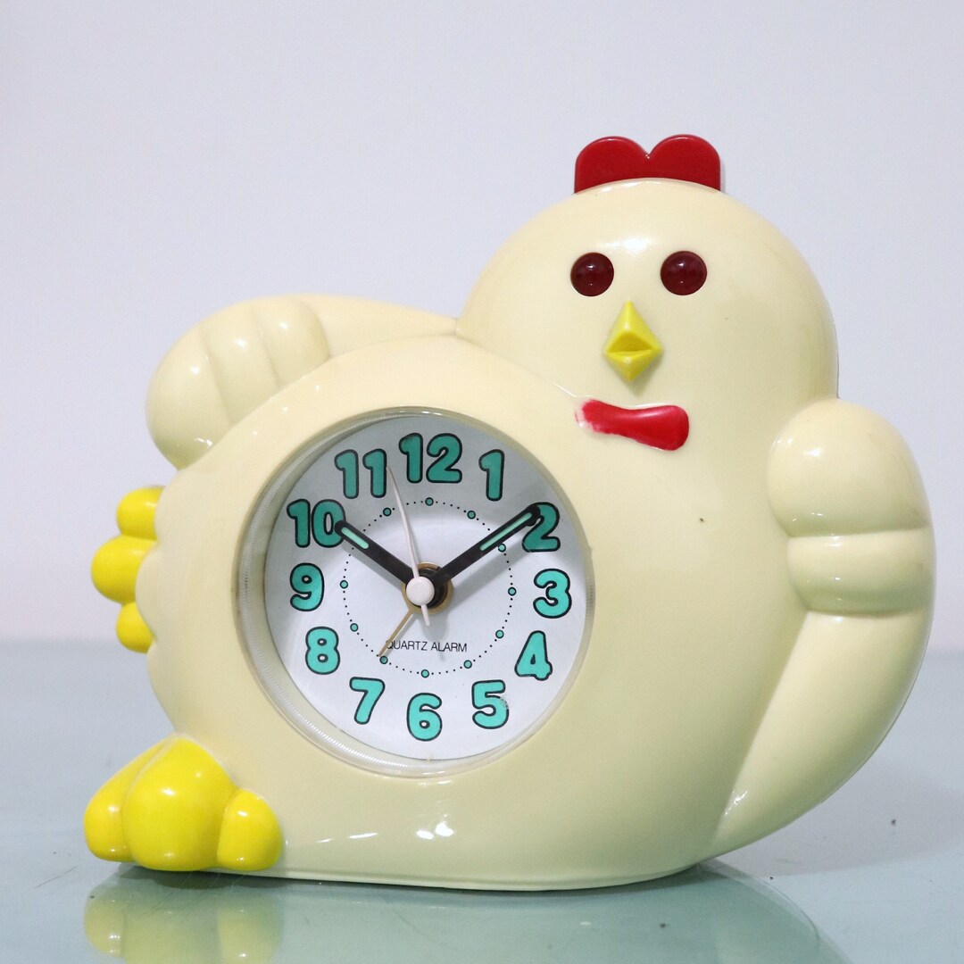 RHYTHM Rooster Vintage Mantel Alarm Clock TALKING LUMINOUS Luminating