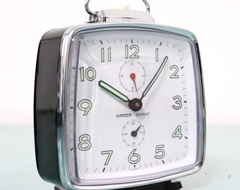 SEIKO CORONA REPEAT Alarm Vintage Top! Clock Super Condition Retro 1960's  White Dial Black Case Serviced and Restored One Year Guarantee!!!