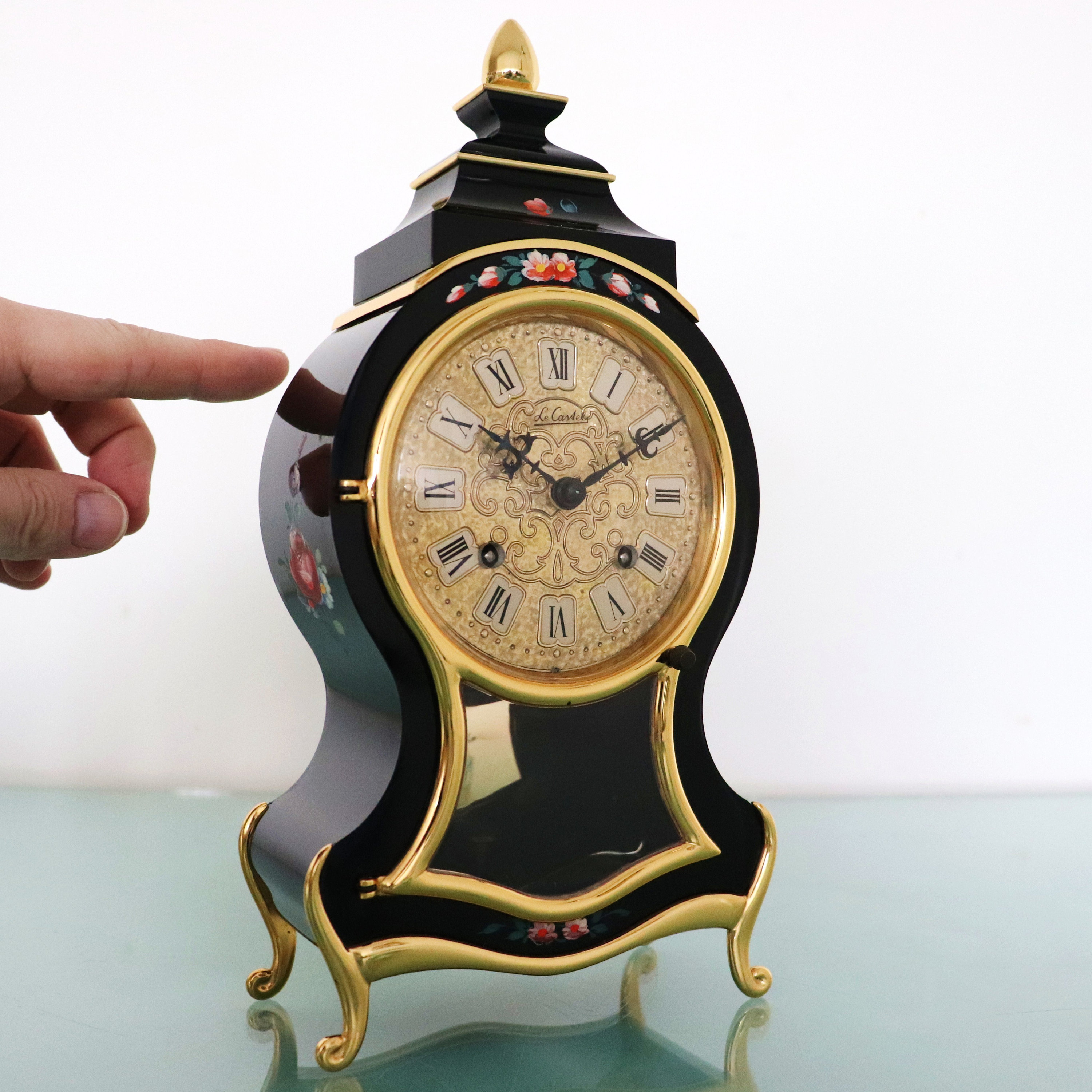 LE CASTEL Vintage Mantel Top! Clock Baby Mini SWISS! Neuchatel 8