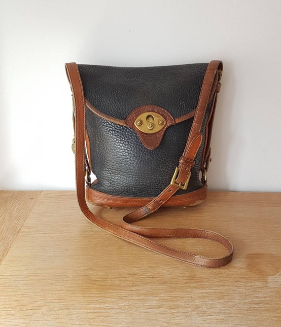 Vintage Dooney & Bourke Tan and Brown Leather Shoulder Bag Solid