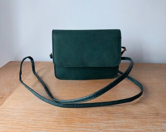 Vintage Orvis Emerald Dark Green Leather Small Satchel Crossbody Messenger Across Body Bag Purse Wallet Belt Attachment