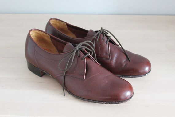 Vintage 1940's Crockett & Jones England Conker Bro