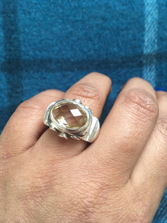 Stunning Genuine Garnet ring sz 5