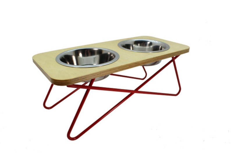Raised Pet Feeder The Woody