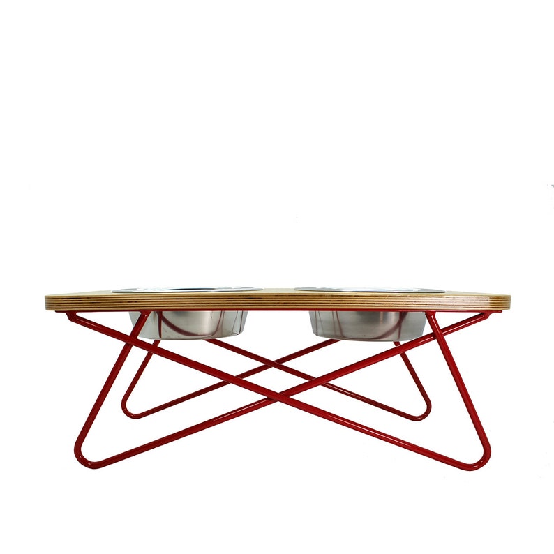 Raised Pet Feeder The Woody