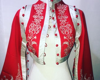 ALEXANDER McQUEEN 2000's "Eye" Collection Chinese Mood Red and Silver Lame' Embroidered Short Jacket #mcqueen #rare #realmcqueen