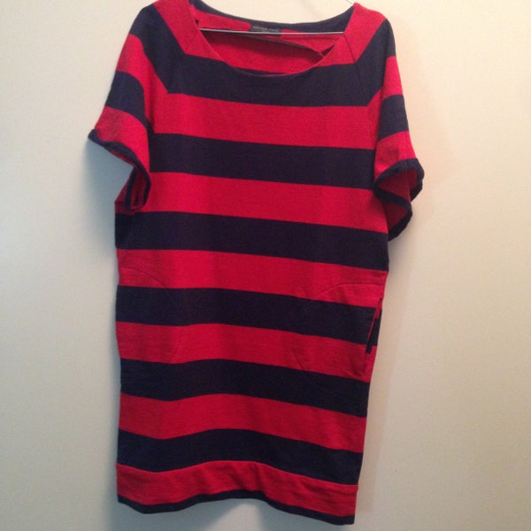 ALEXANDER McQUEEN Vintage Rare Cotton mini Dress, red and blue stripes, with 2 pockets surronded in circle stiches #alexandermcqueen