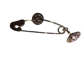 VIVIENNE WESTWOOD Iconic "Kate" Mouth Pin Re-Edition in Golden Metal and Embellished Pendant Orb with Crystals #Mouthpin #punk #glam #kate