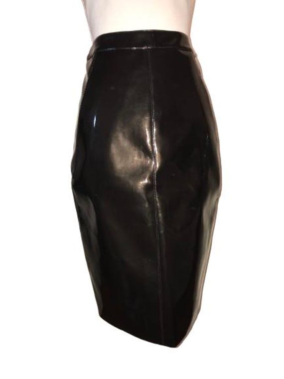 GARETH PUGH Black Vinyl doubled zipped hich waisted skirt, with 2 pockets on front size 40 ita