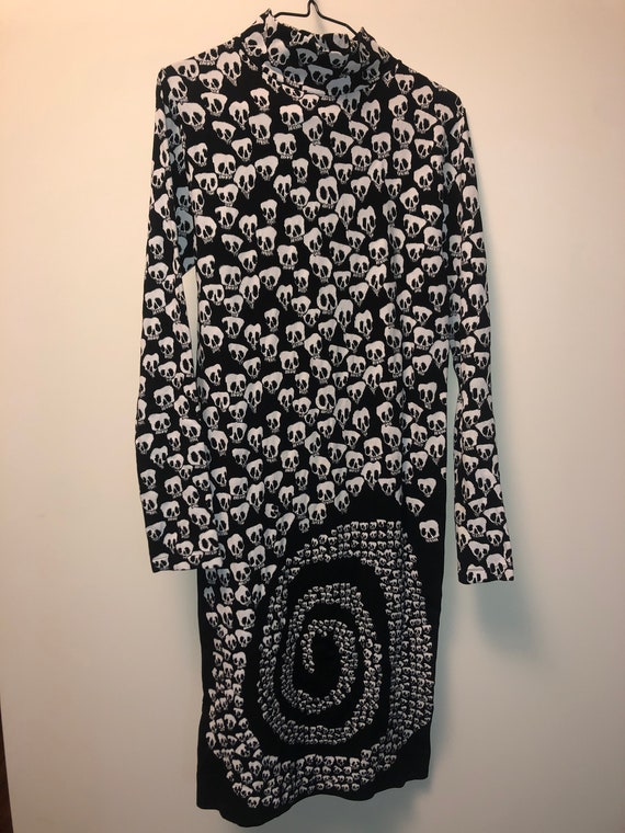 EMILIO CAVALLINI 90's Black and White Stretch Dress in Spiral Skulls in  Fadindg Size madeinitaly emiliocavallini rare vintage 90's 