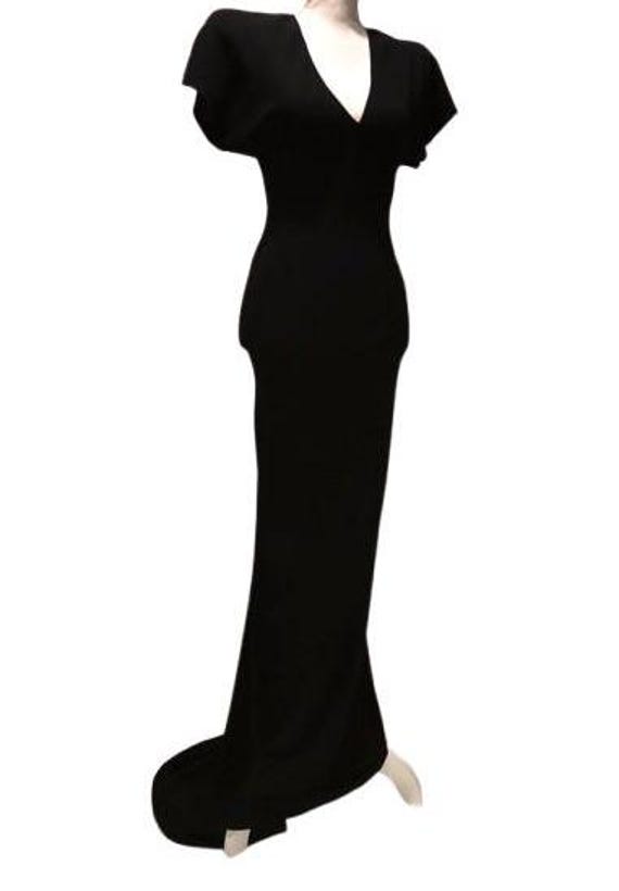 GARETH PUGH Dramatic Amzing Evening Black Trained Dress, size 38 ITA v neck, Paddes Shoulders. Veronica Lake/ 40's Style #pugh #evening #40's