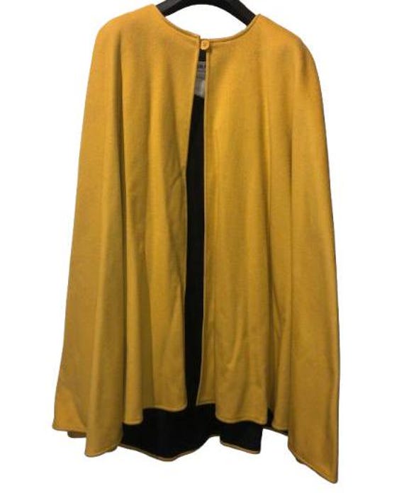 YVES SAINT LAURENT Rare 80's Cape, in Yellow Wool, Doubled in Black #saintlaurent #vintage #rare #cape #manteau #80's #yellow