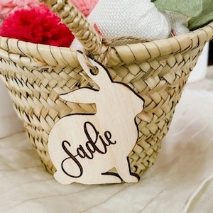 Etiqueta personalizada para cesta de Páscoa, etiqueta com nome de coelho, etiqueta de madeira, etiqueta com nome de Páscoa, cartão de lugar de Páscoa