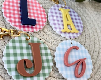 Gingham coquille acryl initialen sleutelhanger: aangepaste naam taslabel
