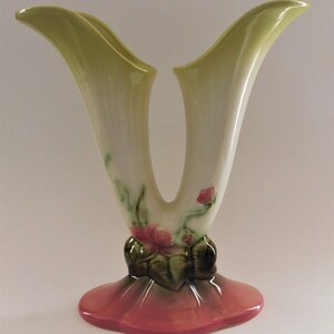 Hull Pottery Woodland Red Base Green Double Bud Vase W15-8 Vintage 1950 USA