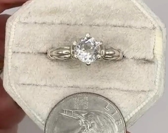 925 Sterling Silver round natural  aquamarine in vintage 6 prong Ring size 7.5, 3.5g