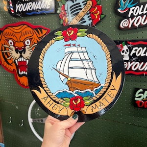 Ahoi Sailor Tattoo Style handgemaltes Schild