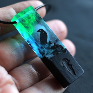 Handmade Raven Necklace – Northern Lights, Gothic Wood Resin Pendant, Crow Amulet, Unique Gift