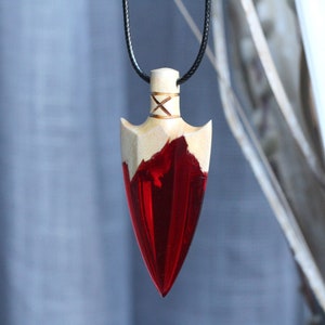 Pendant crystal arrowhead - Red pendant. Wooden pendant for women and men. 5th anniversary gift. Unique Wooden gift. Wood resin jewelry