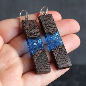 Resin wood earrings, Long earrings, Dangle wood earrings, Wood Resin jewelry, Wooden anniversary gift, Statement jewelry, casual earrings