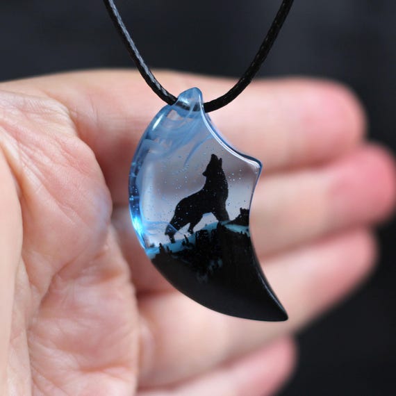 Handmade Wolf Howl Claw Pendant: Glowing Resin Necklace