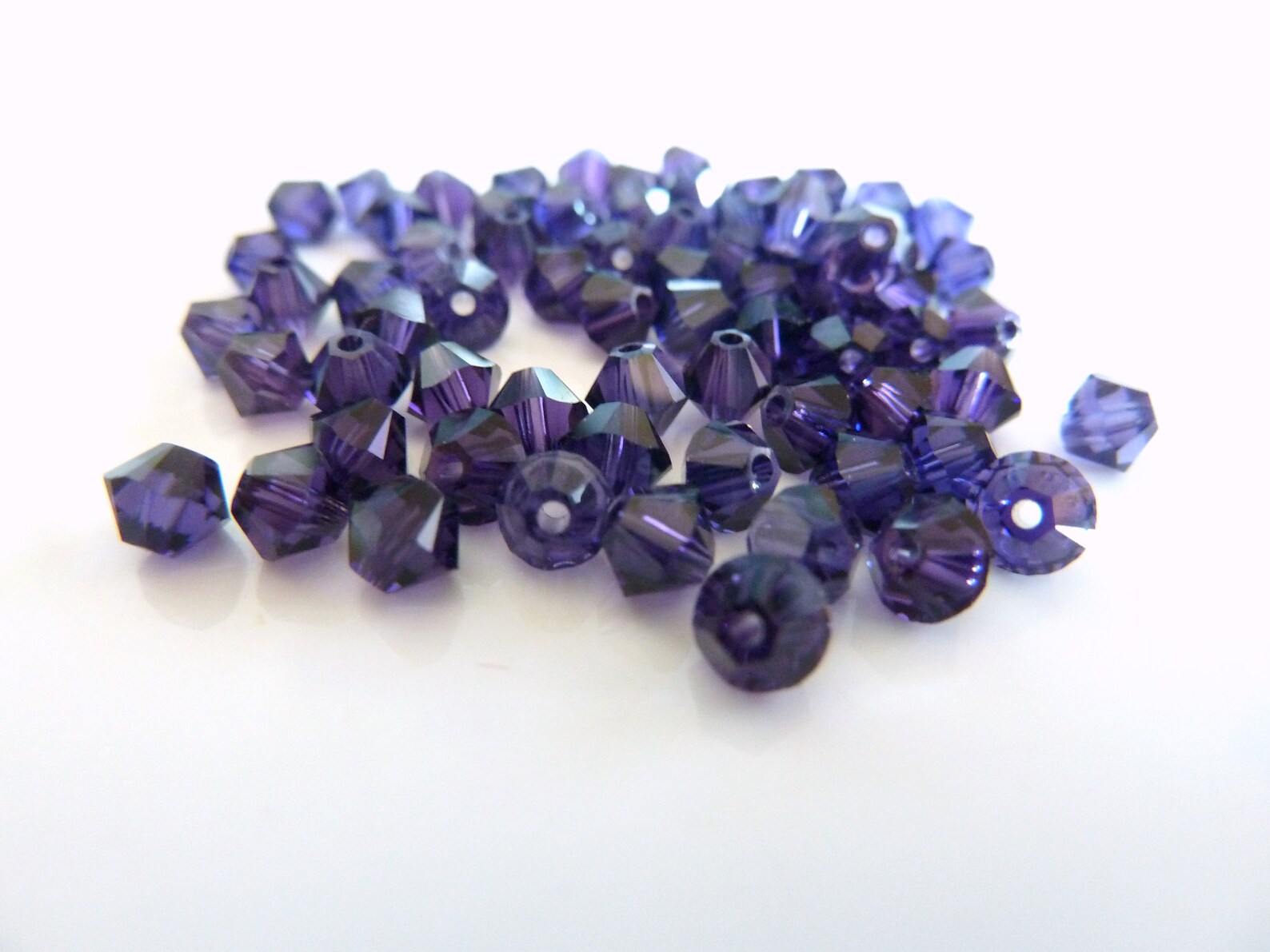 Swarovski Purple Velvet 4mm Bicone Crystal Beads 5328 Loose | Etsy