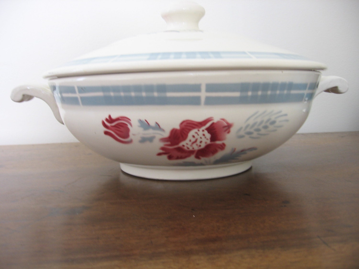 Belle 1930S Digoin Sarreguemines Large Lidded Bowl/Plat Soupiere Serving Tureen Carole Design Red Gr