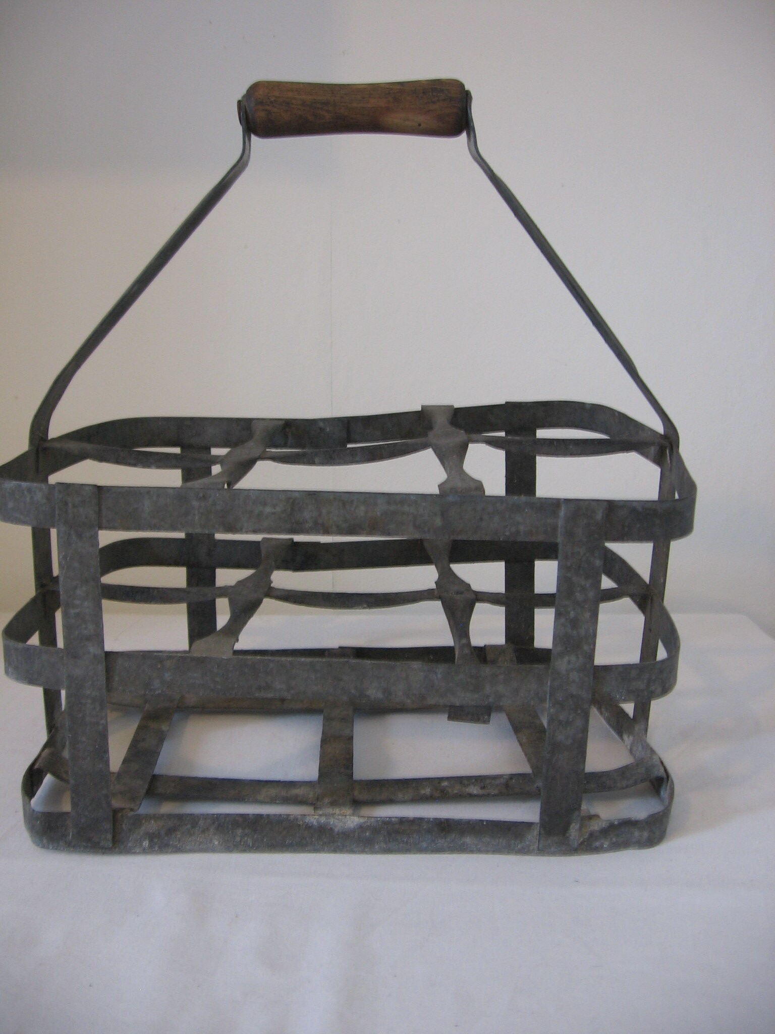 Robuste Rustique Français Vintage Galvanised Zinc Bottle Carrier/Support Pour Six Bouteilles