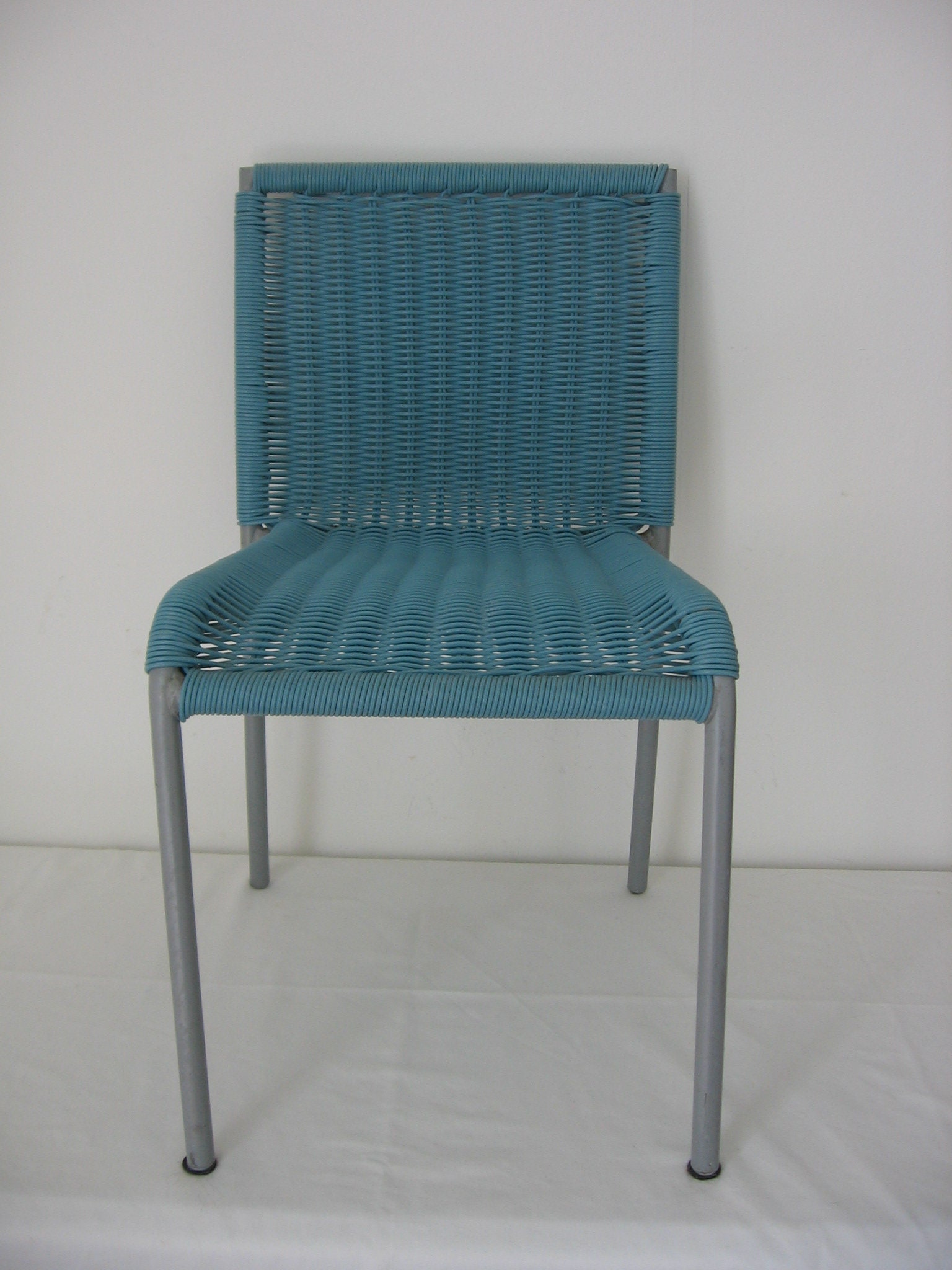 Français Vintage Des Années 1960 Pour Enfants Turquoise Scoubidou Plastic/Metal Chair