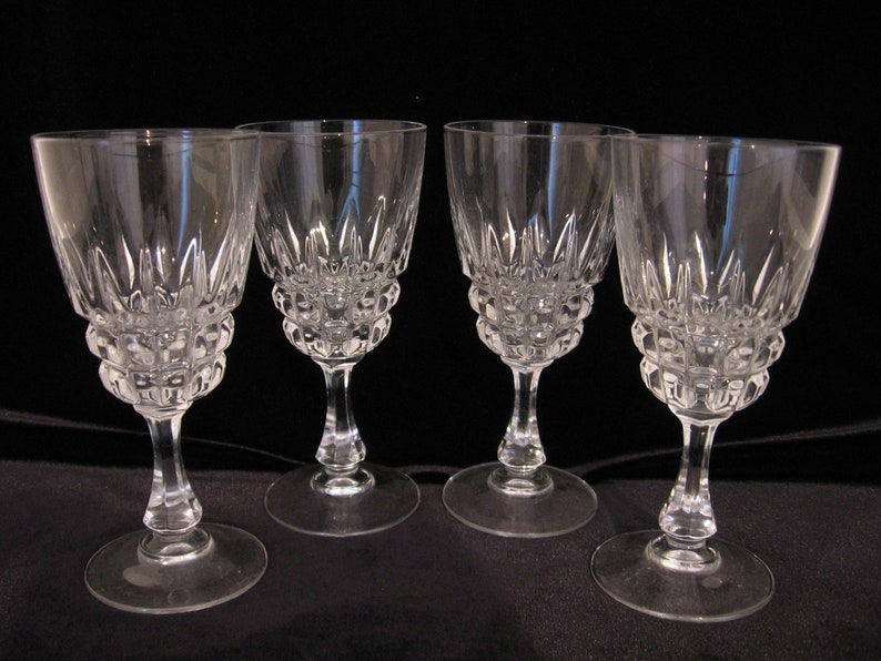 Durand POMPADOUR Design Vintage French Cut Lead Crystal Sherry Glasses