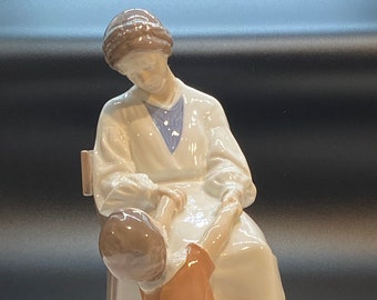 Royal Copenhagen Bing Grondahl 'Dickie's Mother' 1642 Porcelain Denmark Figurine